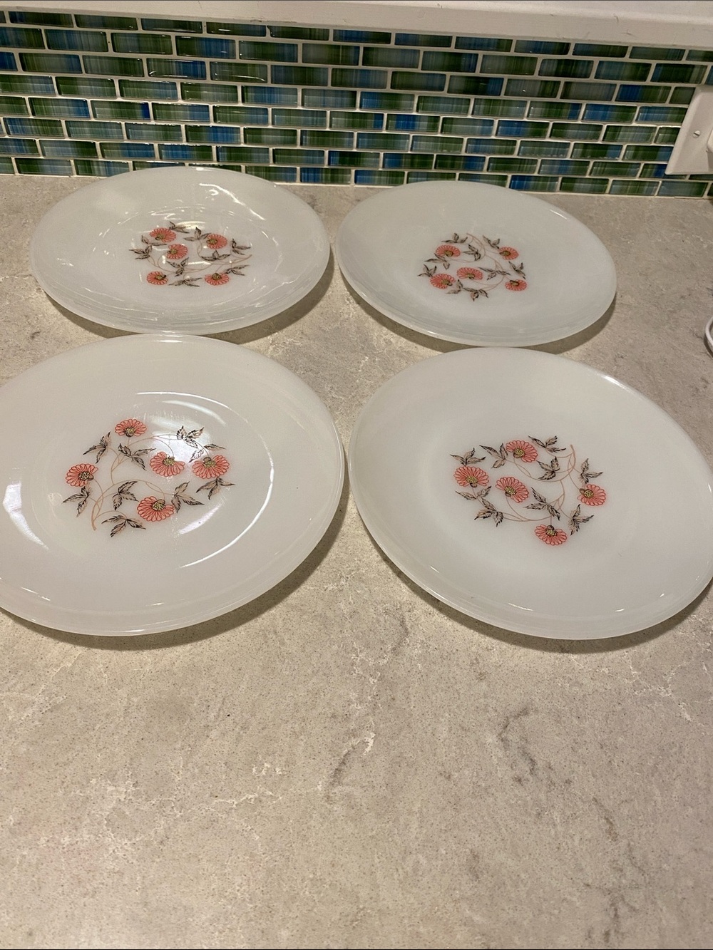 4 Vintage FIRE KING Fleurette 9” Dinner Plates